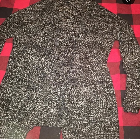 Thick Grey cardigan - Picture 1 of 2
